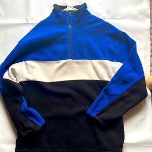 Pullover sweater